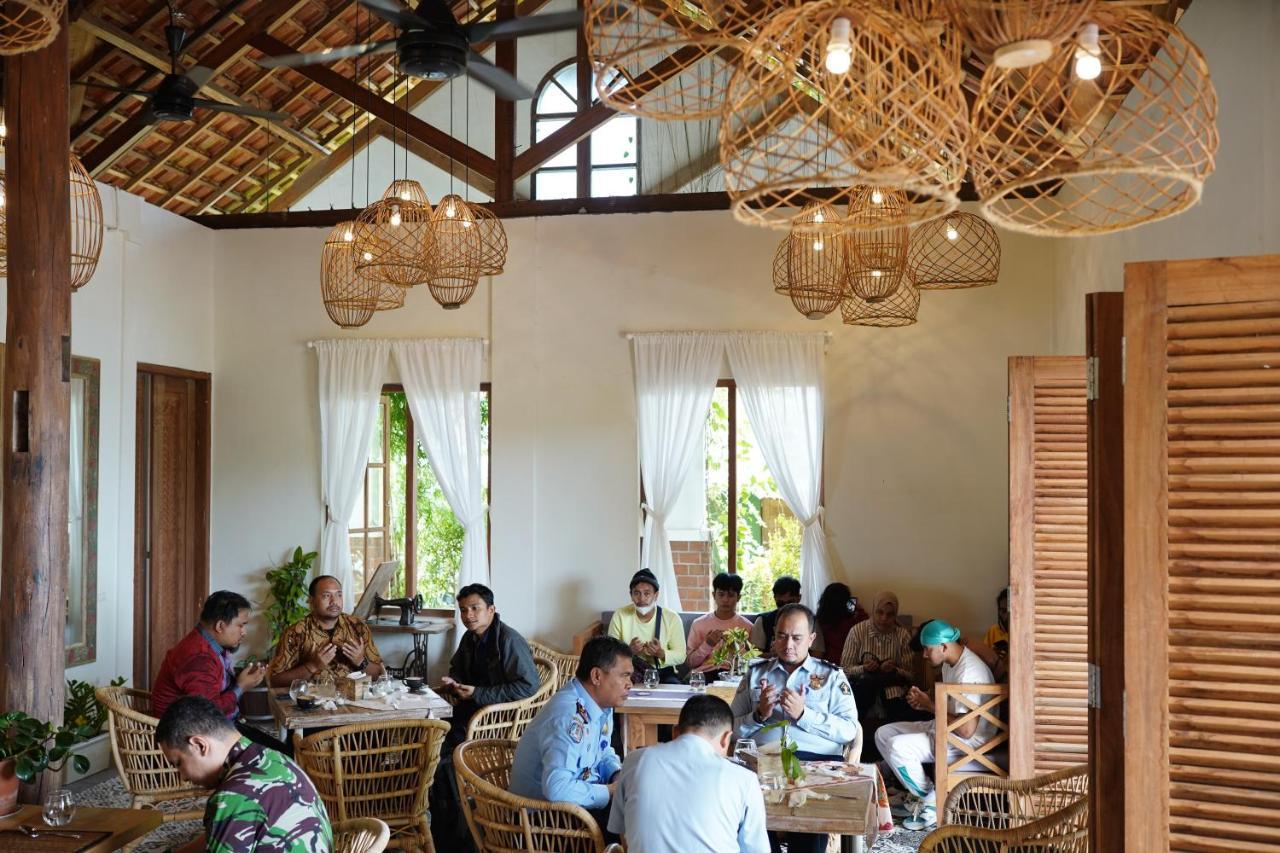 Casa Nemo Beach Resort & Spa Sabang  Exterior photo