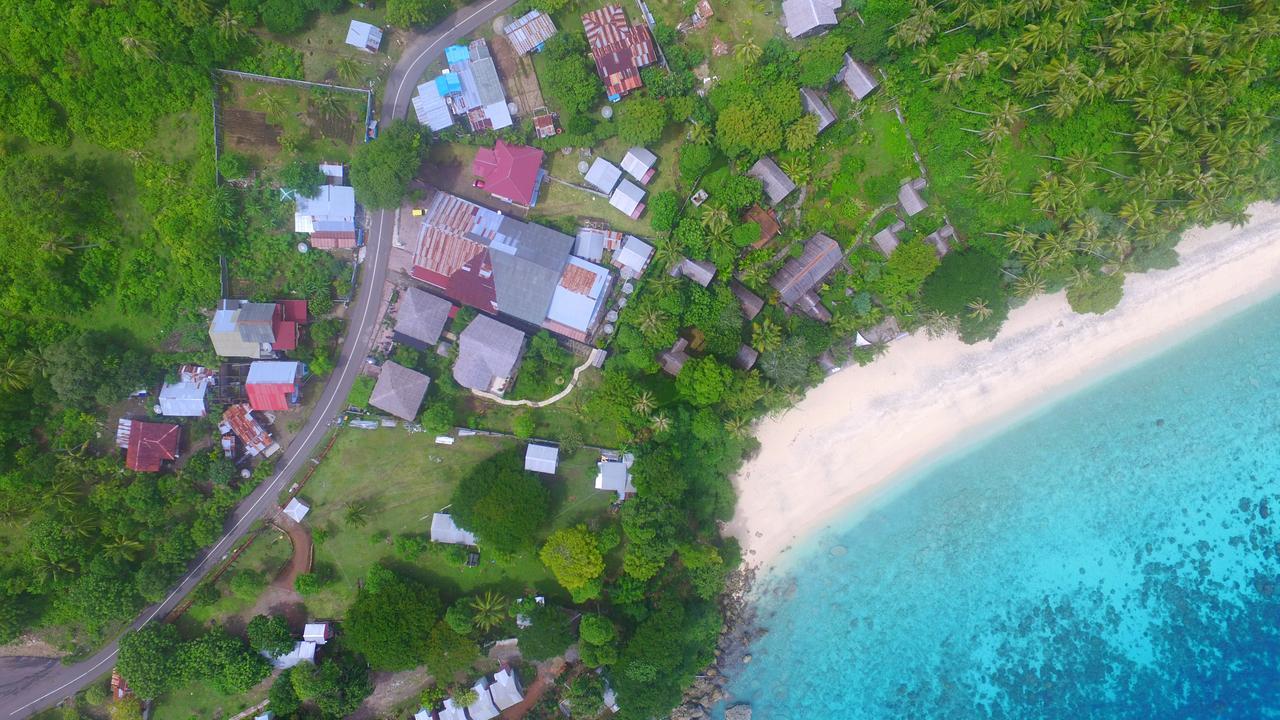 Casa Nemo Beach Resort & Spa Sabang  Exterior photo